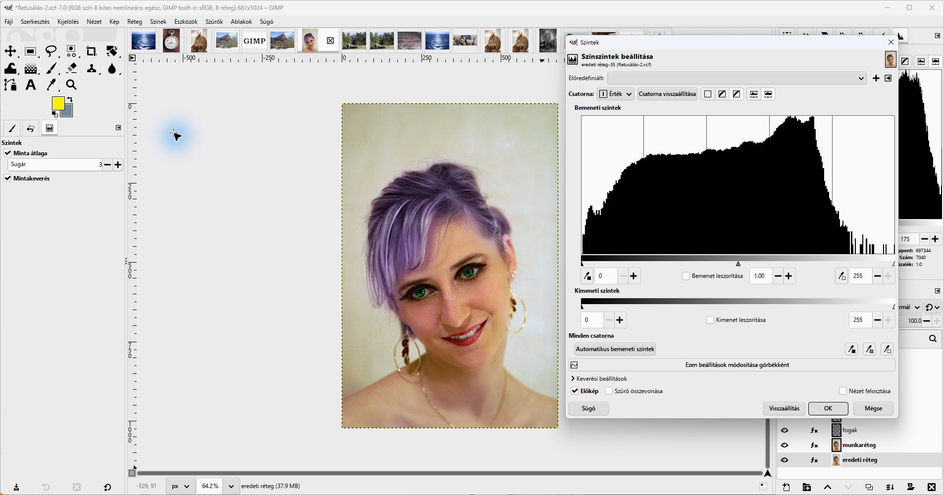 GIMP 3.2.6: a Szintek ablak alján a Szűrő összevonása jelölő helye a képpont-alapú retus előtt.