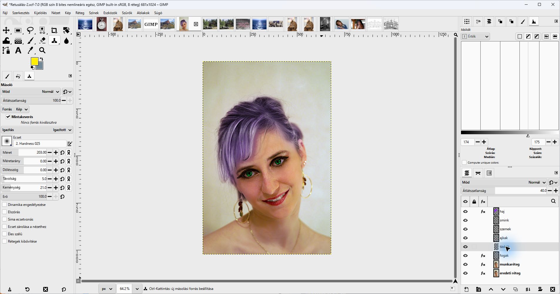 GIMP 3.2.6: a táskák rétegen a Másoló eszköz Mintakeverés jelölője bekapcsolva; a forrás a látható rétegekből vehető.